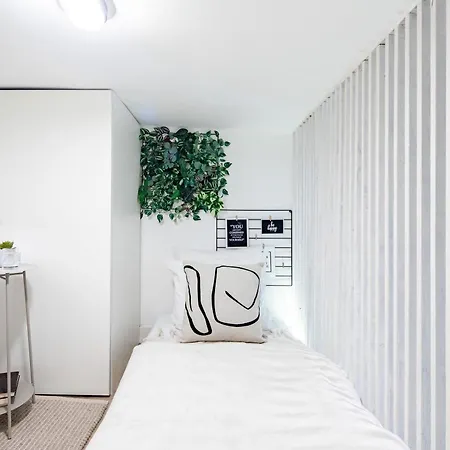 - Modern - Superb Style * Budapest