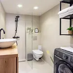 - Modern - Superb Style *