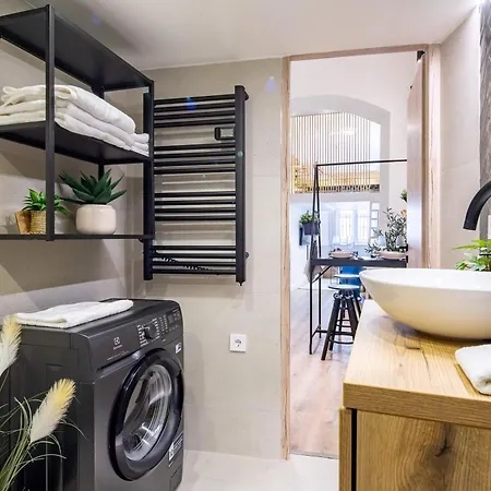 - Modern - Superb Style Apartament Budapesta